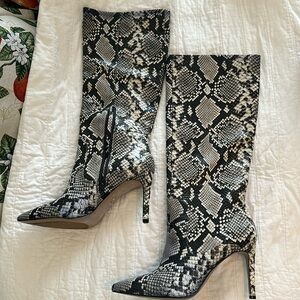 Brand new never worn Kenneth Cole knee high boots